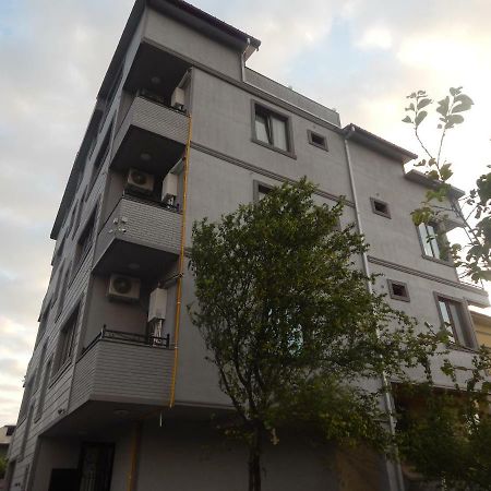 Отель MY HOUSE Батуми Экстерьер фото