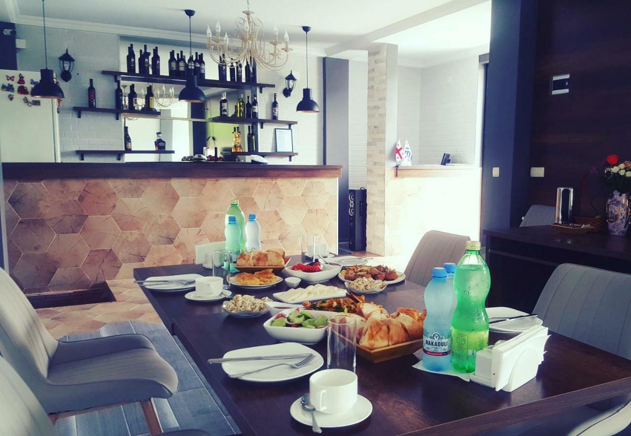 Отель MY HOUSE Батуми Экстерьер фото